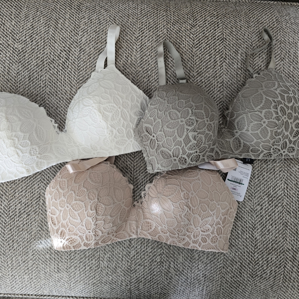 New with Tags 3-Pack Rene Rofe Wire-Free Lightly Padded Bras - Size 36D